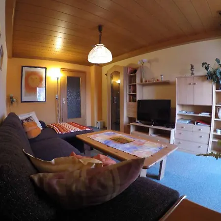 Kreuzer Lydia Apartman *